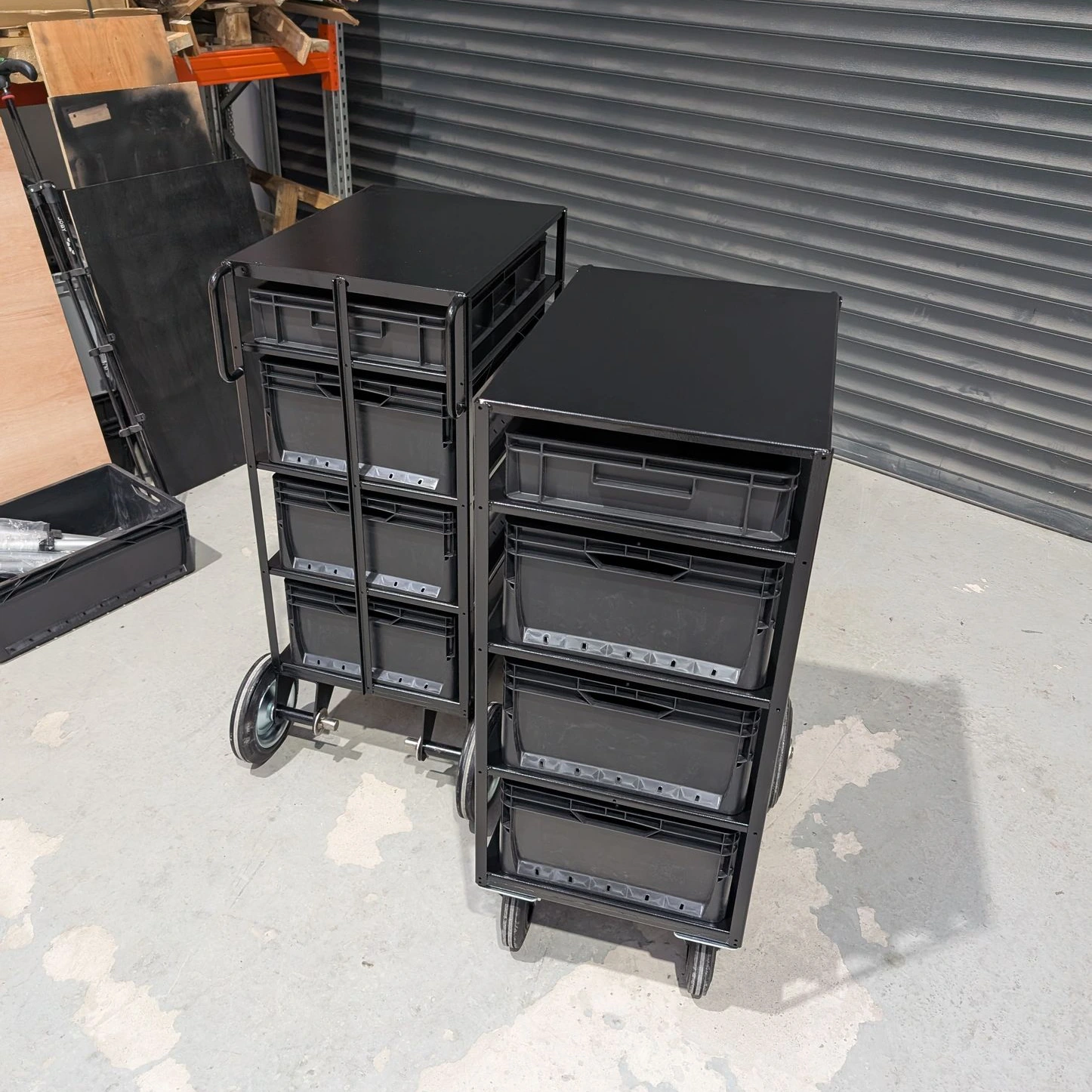 2 Tip and Go Hippo Carts